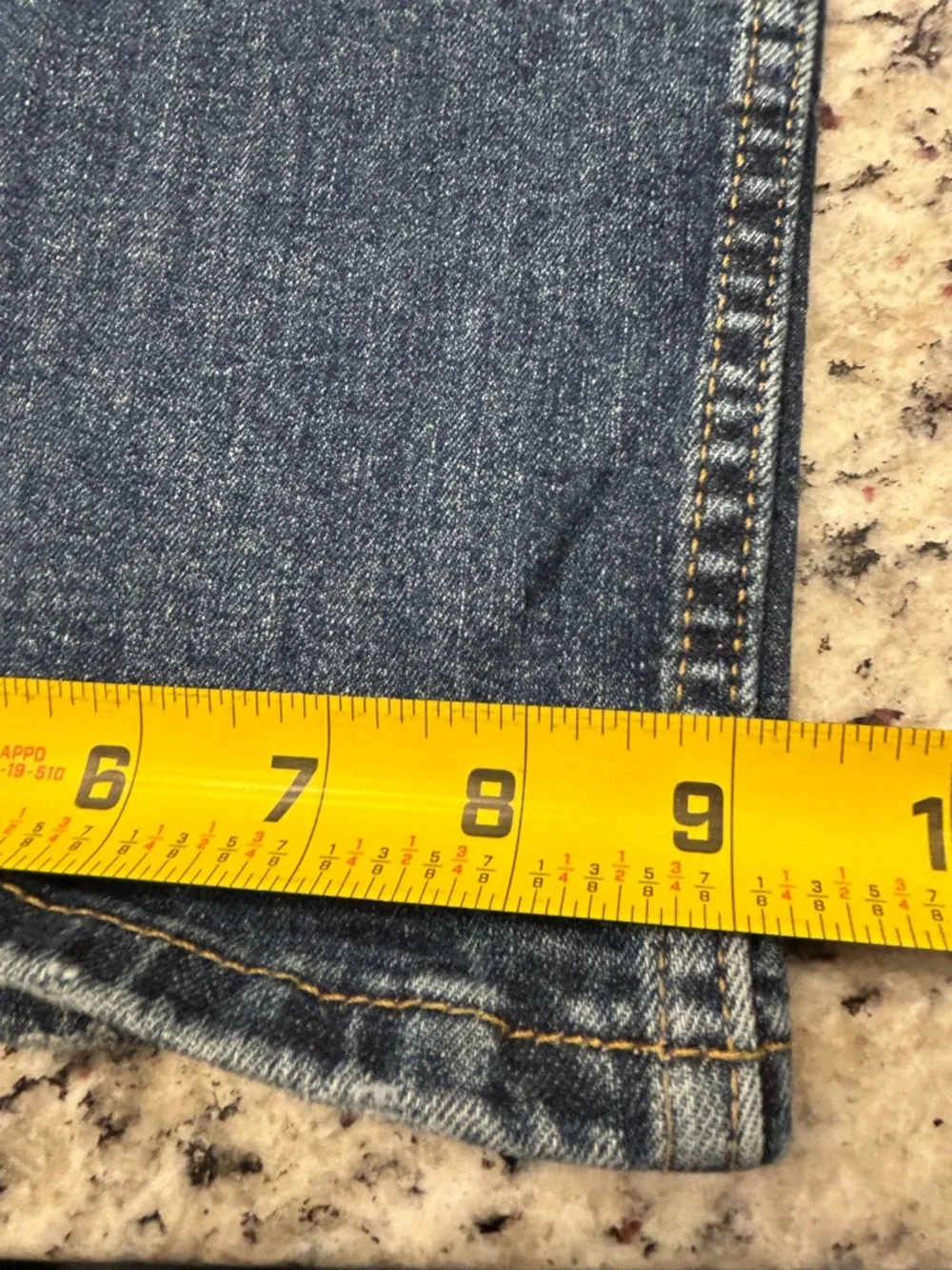 Levi's 559 Men's Whiskered Stretch Blue Straight Relaxed‎ Jeans 44x32 Distressed